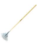 Escoba metálica con mango de aluminio. RK62061 Corona Escoba metálica con mango de aluminio. RK62061 Corona