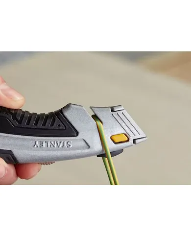 comprar Cuchillo multiusos hoja retractil. 010788 Stanley de STANLEY - Tijeras, navajas y cutter comprar Cuchillo multiusos hoja retractil. 010788 Stanley de STANLEY - Tijeras, navajas y cutter