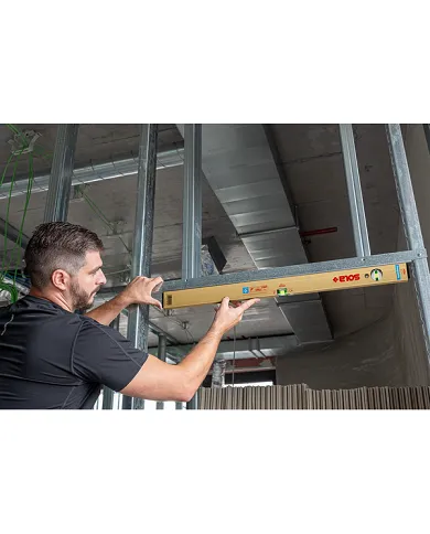 comprar Nivel magnético Focus AZM 30cm. de SOLA - Niveles, reglas