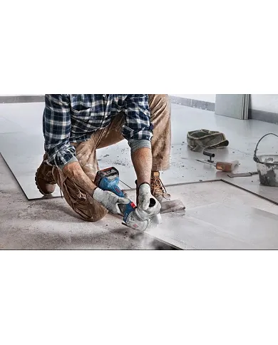 comprar Kit Radial: Amoladora prfesional 700W 115mm GWS 18V-7 (Amoraladora + Batería + Cargador + Maletín) Bosch de BOSCH - Amoladoras